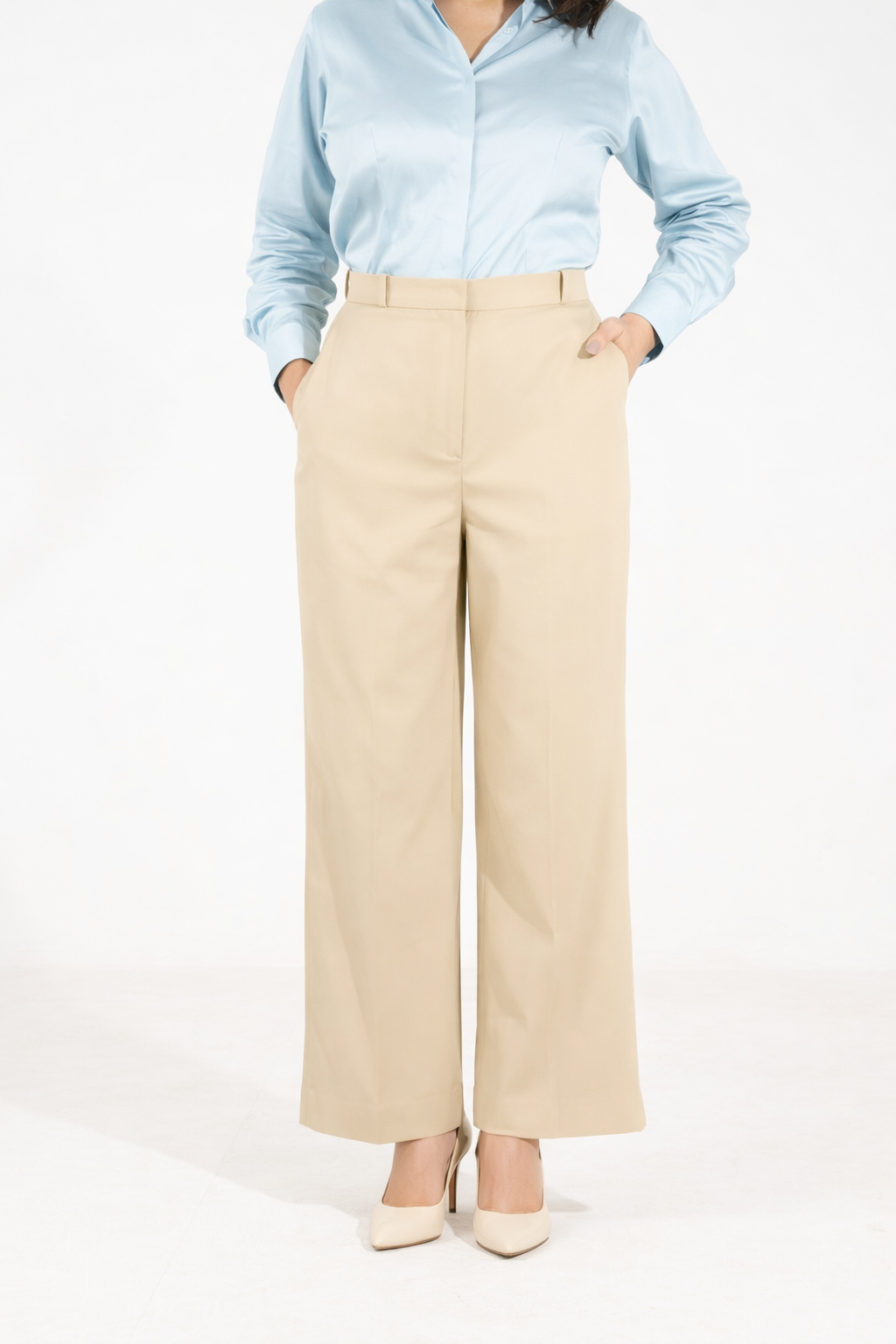 Signature Straight Fit Trouser — Beige